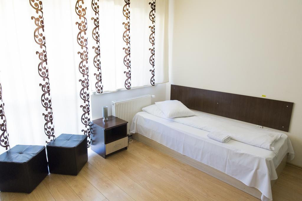Hostel Holland Bacău Dış mekan fotoğraf