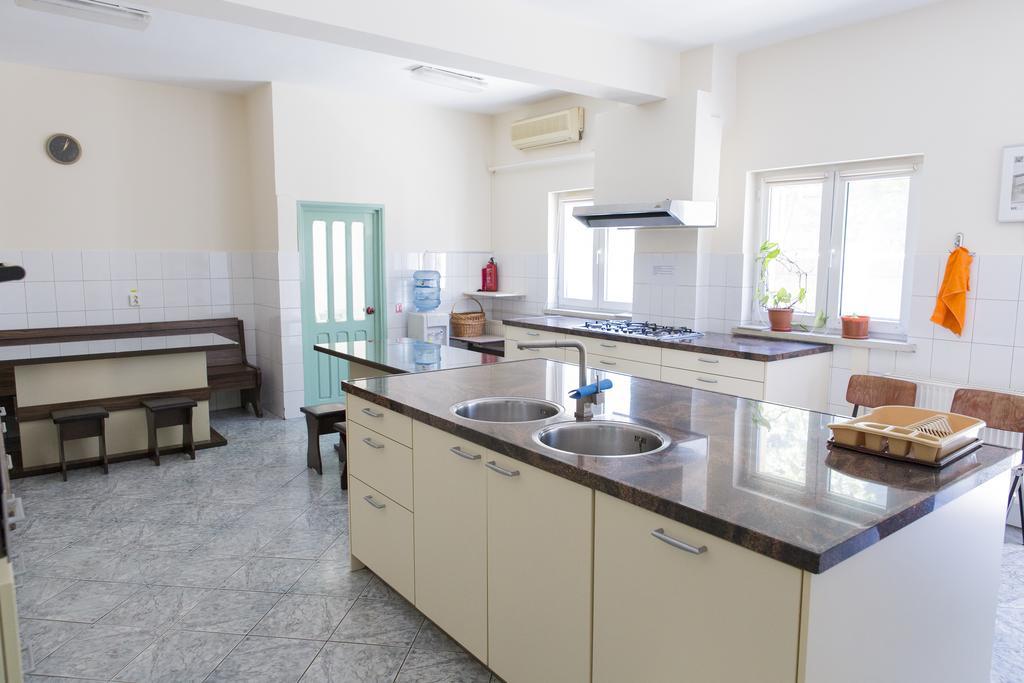 Hostel Holland Bacău Dış mekan fotoğraf